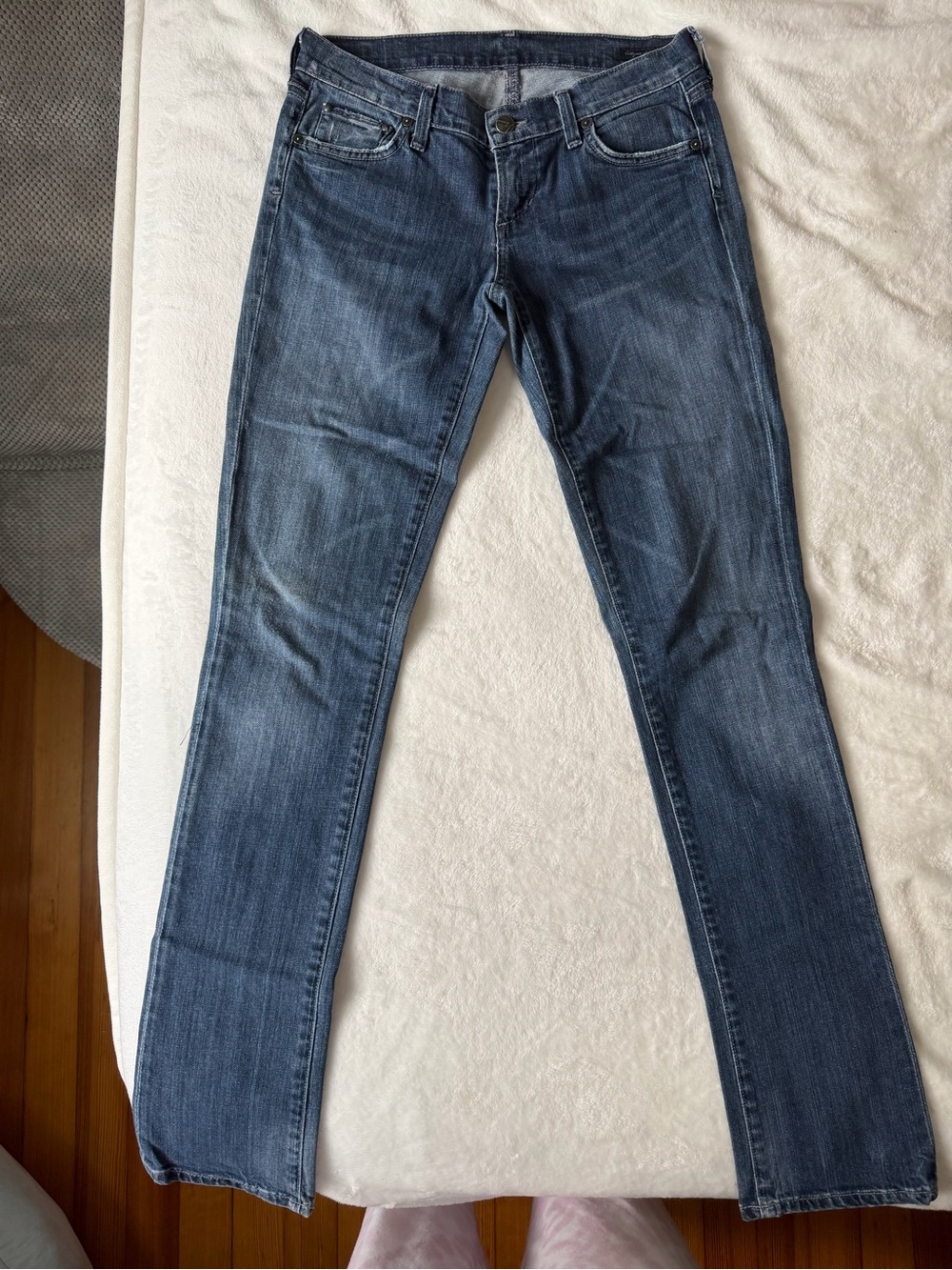 Citizens Of Humanity Straight Leg Jeans in Faded Blue Denim